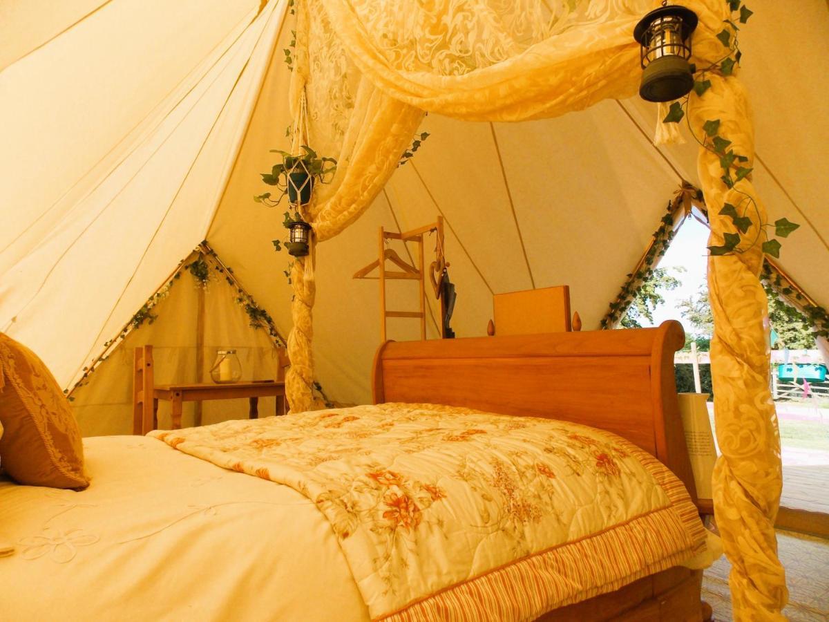 Hope Cottage Bell Tent Retreat Ашборн Экстерьер фото