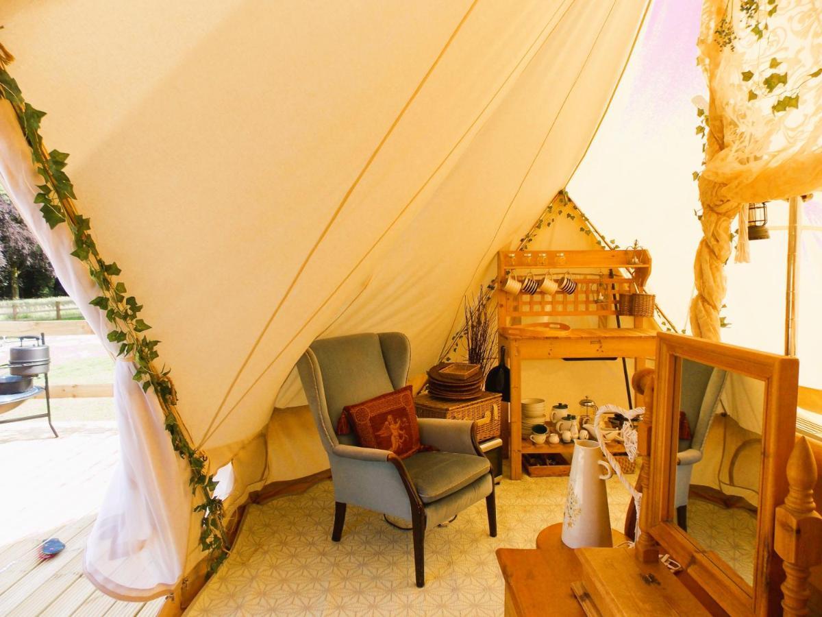 Hope Cottage Bell Tent Retreat Ашборн Экстерьер фото